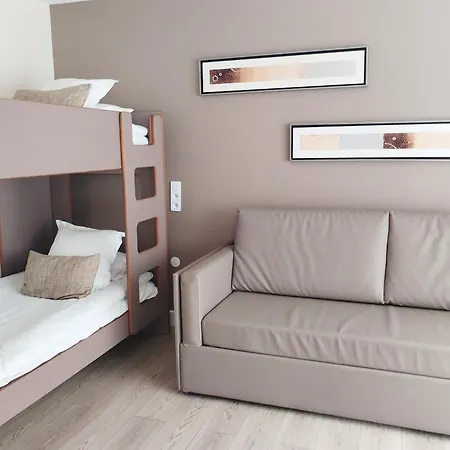 فندق Western La Rade 3*