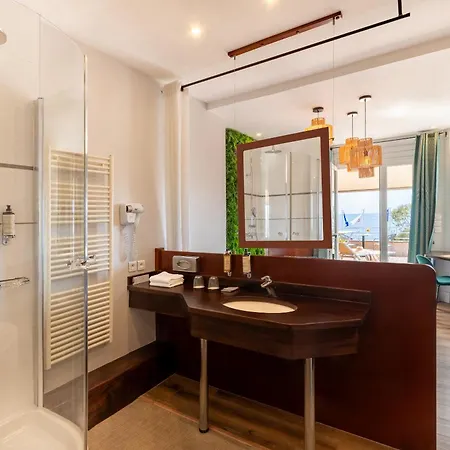 Western La Rade 酒店 卡西斯