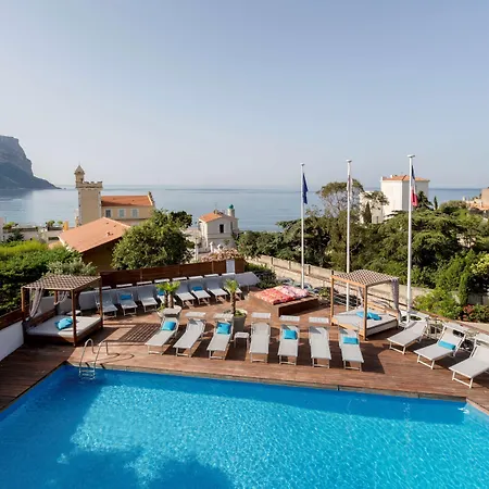 Western La Rade Szálloda 3*