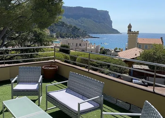 Western La Rade Cassis