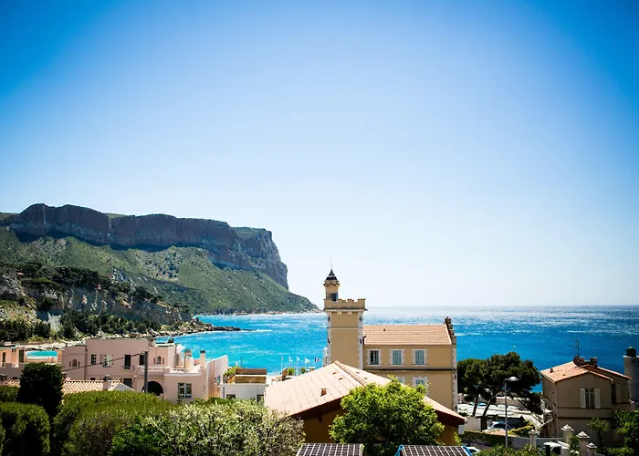 Western La Rade Szálloda Cassis