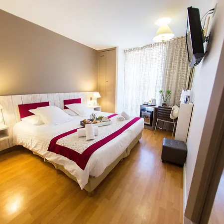 Western La Rade קסיס