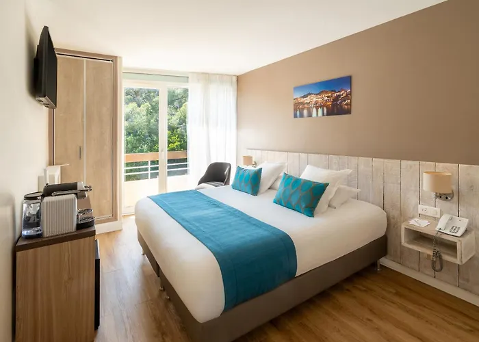 Western La Rade Hotel